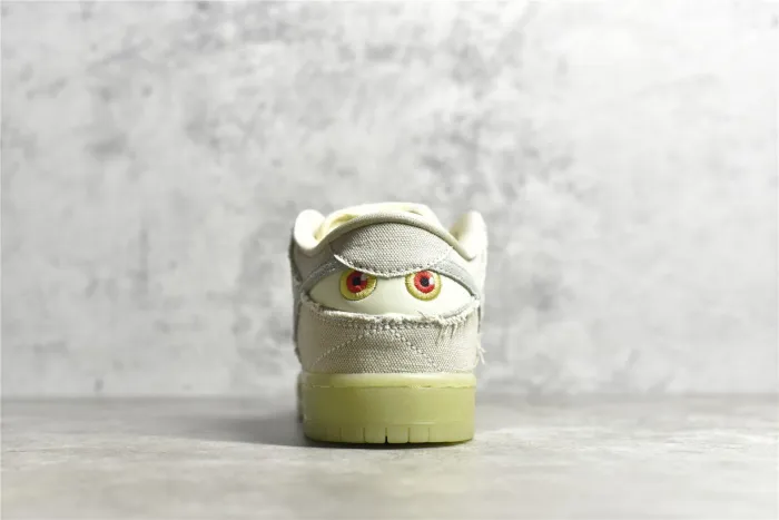 SB Dunk Low ’ Mummy ’ DM0774-111