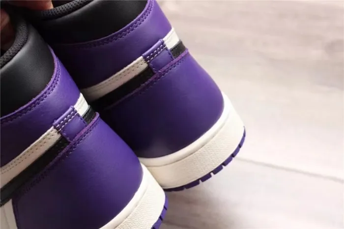 Air Jordan 1 “Court Purple” 555088-501