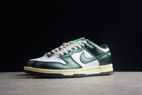 SB Dunk Low Vintage Green DB8580-100