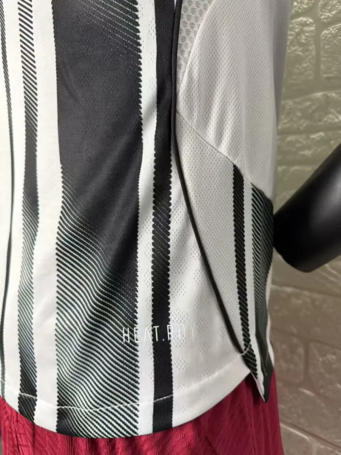Juventus Home Player Jersey 25/26