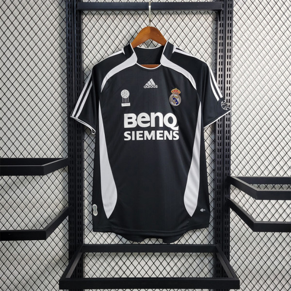 Real Madrid 2006/07 Soccer jersey