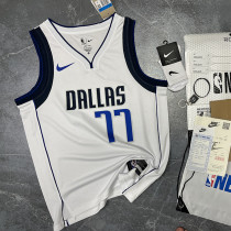 Dallas Mavericks white alliance model No. 77 Doncic