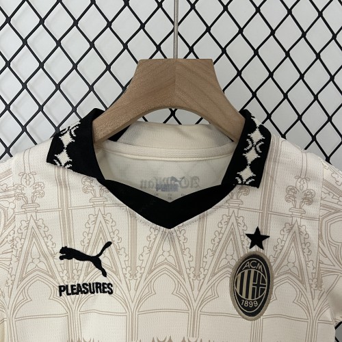 AC Milan ＆ pleasure white kids  size 16-28