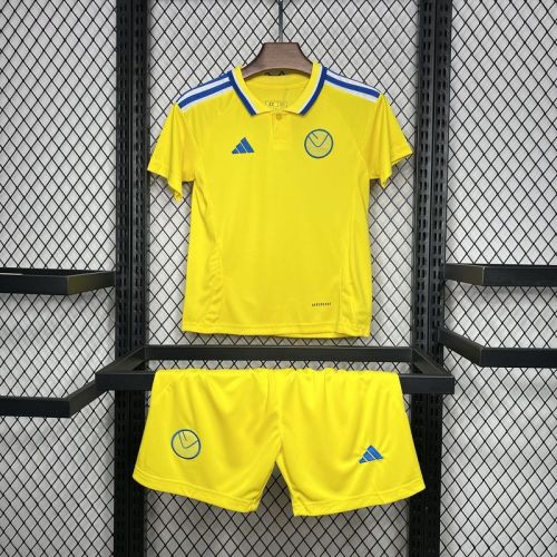 Leeds United  24-25 away kids jersey