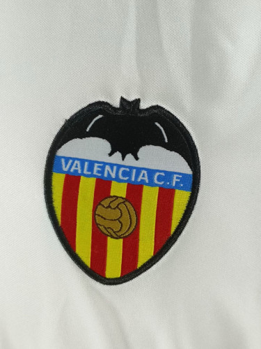 Valencia 2006/07 home Retro soccer jerseys