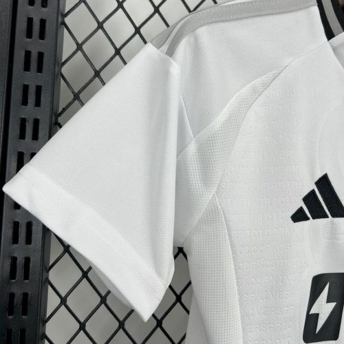 Colo-Colo 2025/26 home kids Soccer jersey