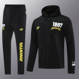 Juventus  2025/26  Black hoodie suit