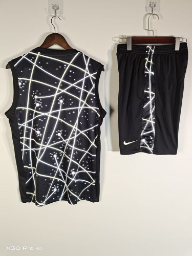 Chelsea F.C. 2025/26 black sleeveless suit