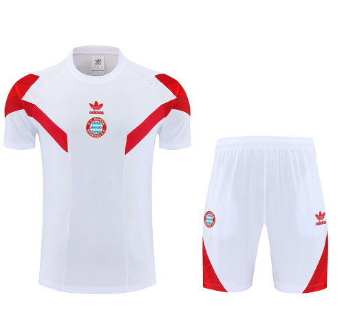 Bayern München 2025/26 White training suit