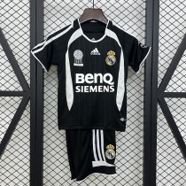 Real madrid 2006-07 away  retro kids kit