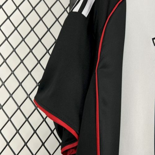 Besiktas 2025/26 Away Soccer Jersey