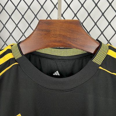 Real Madrid 2025/26 Black and yellow special edition Jersey