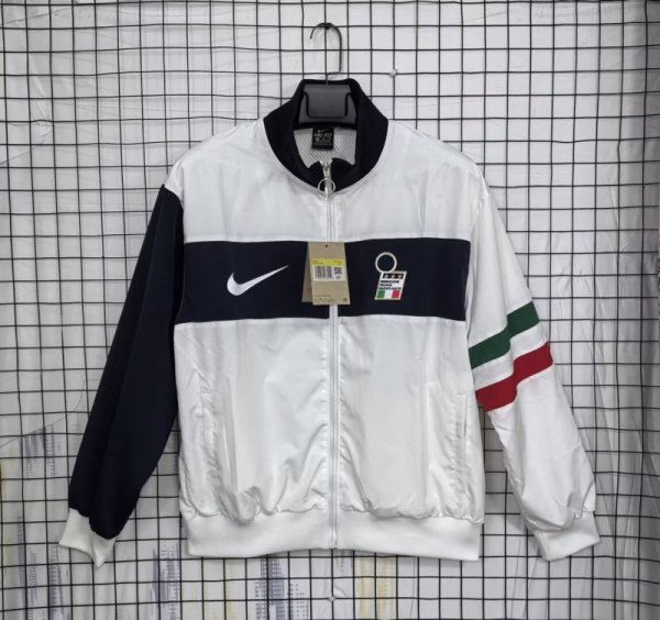 2025-26 Italy White and Black  windbreaker