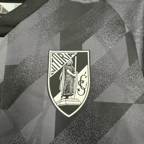 Vitoria de Guimaraes 2025/26 Away Kids kit