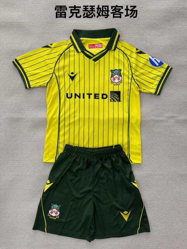 Wrexham  2025/26  Away kid kit