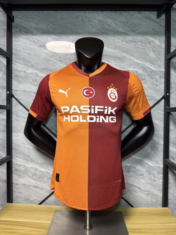 Galatasaray  2025/26 home Player Version soccer jersey size S-2XL