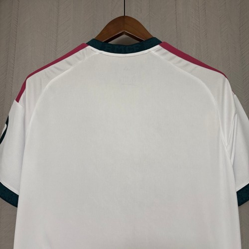 Real Madrid 2026/27 home  Jersey Size (S-4XL) Picture Version