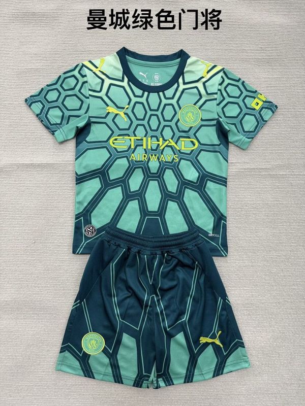 Manchester city 2026/27 Green Goalkeeper kids size 16-28