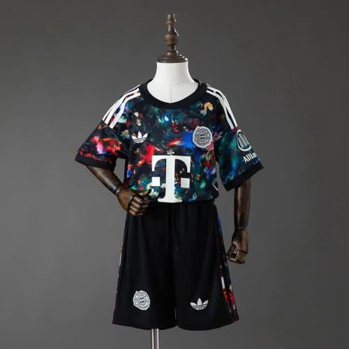 2026/27 Bayern Munich Oktoberfest Kids Kits 16-28