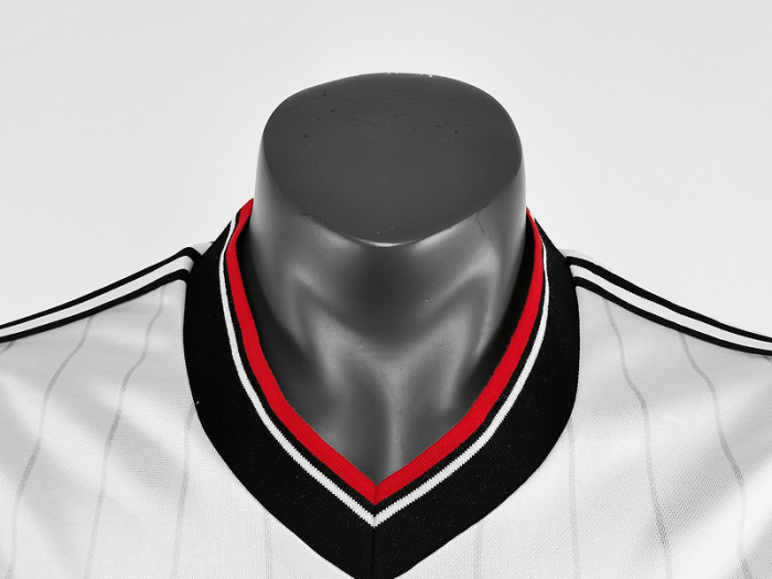 Man United Retro Jersey 1983 Away Football Jersey Soccer Shirt
