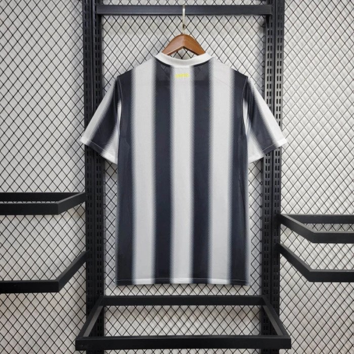 Retro Juventus Home Kit 11/12 Football Jersey