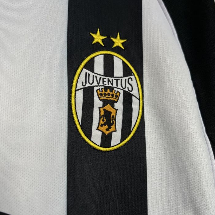 Retro JUV Home Kit 2002/03 Football Jersey