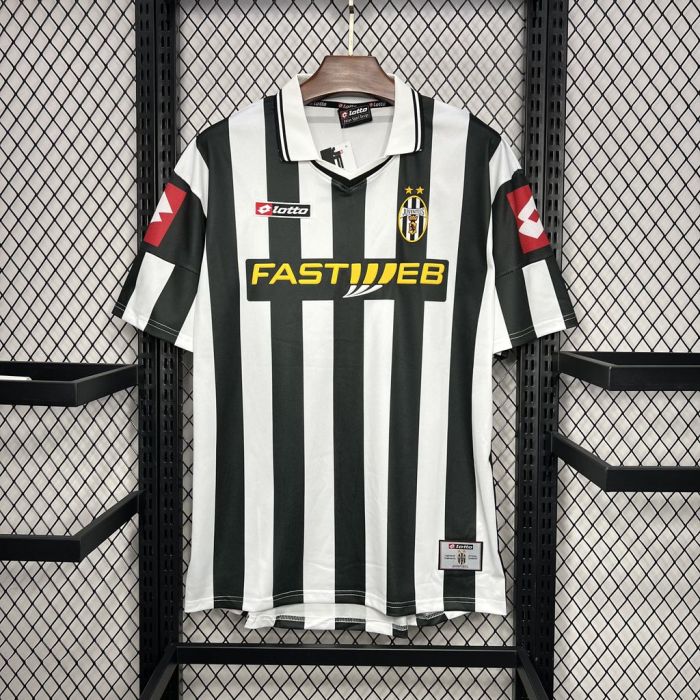 Retro JUV Home Kit 2001/02 Football Jersey