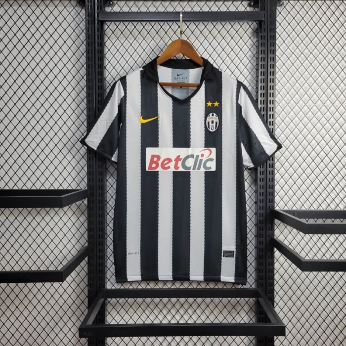 Retro Juventus Jersey Home Kit 2010/11 Football Soccer Shirt