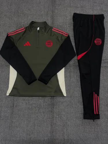 Kids Bayern Munich Training Tracksuits 25/26 Football Kit Soccer Jersey