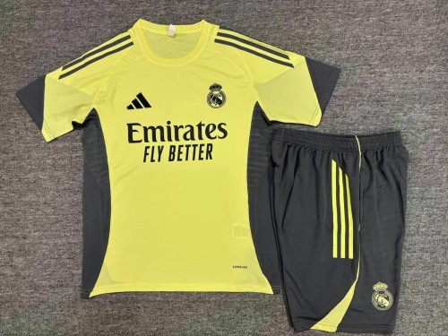 Kids Real Madrid Training Tracksuits 25/26 Football Kit Soccer Jersey