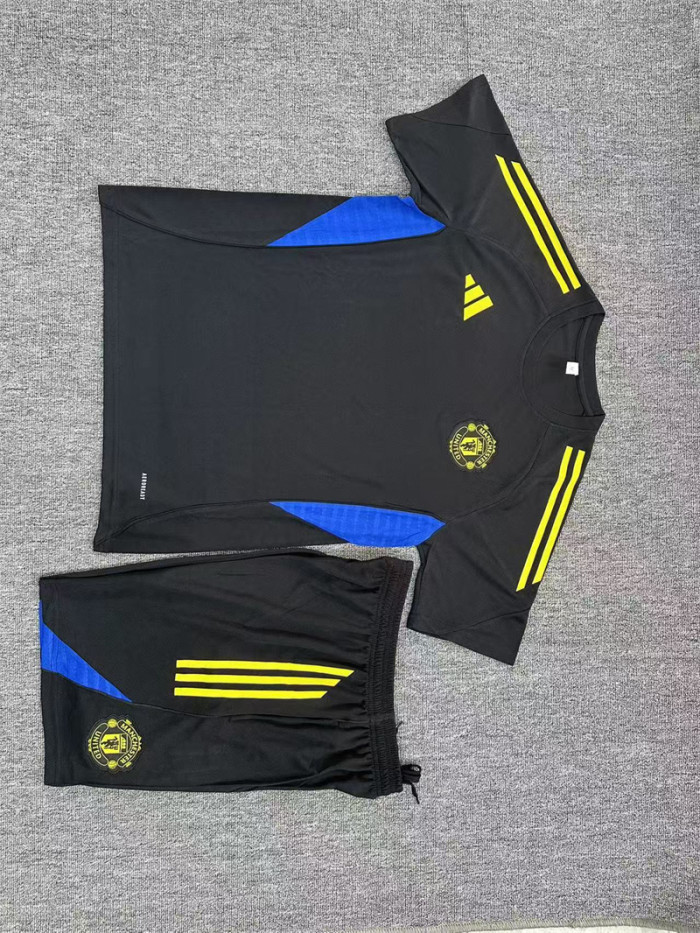 Kids Man United Training Tracksuits 25/26 Football Kit Soccer Jersey