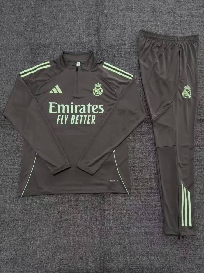 Kids Real Madrid Training Tracksuits 25/26 Football Kit Soccer Jersey