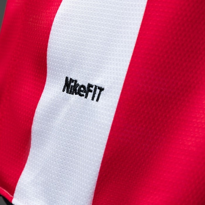 PSV Eindhoven Jersey 2009-10 Home Retro Football Kit