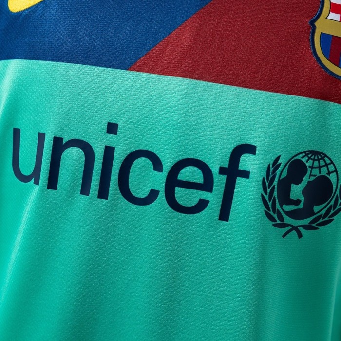 Barcelona Jersey 2010-11 Away Retro Football Kit Long Sleeves Soccer Shirt