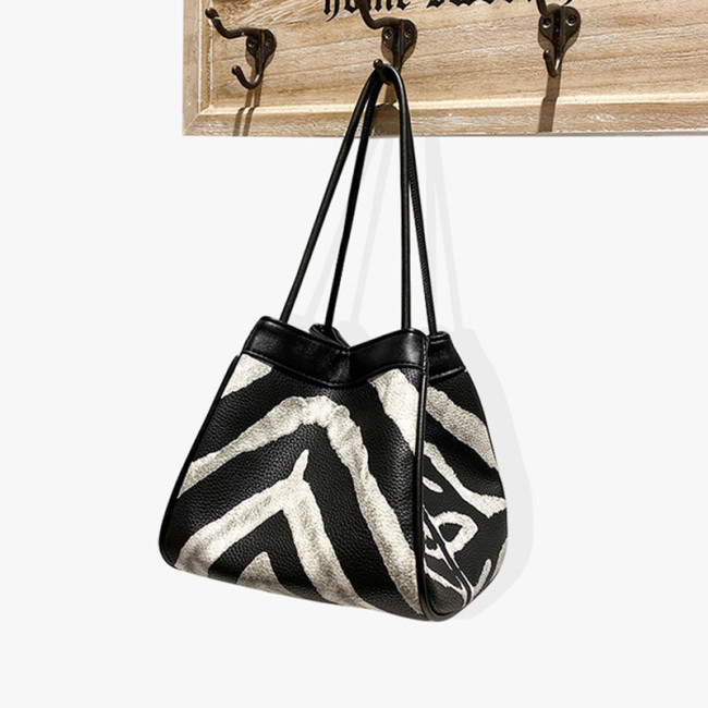 Female Zebra Pattern Handbag Lady French Stick Shoulder Crossbody New Spring Summer Trend Fashion Personality Dumpling Tote 2021