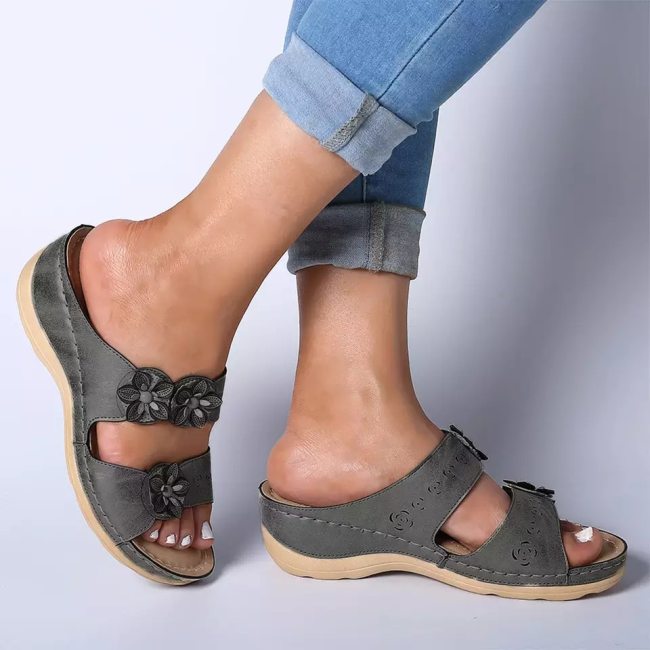Women Sandals Casual Low Heel Wedges Shoes For Women Peep Toe Summer Sandals Flower Beach Chaussure Femme Plus Size 42 Slippers