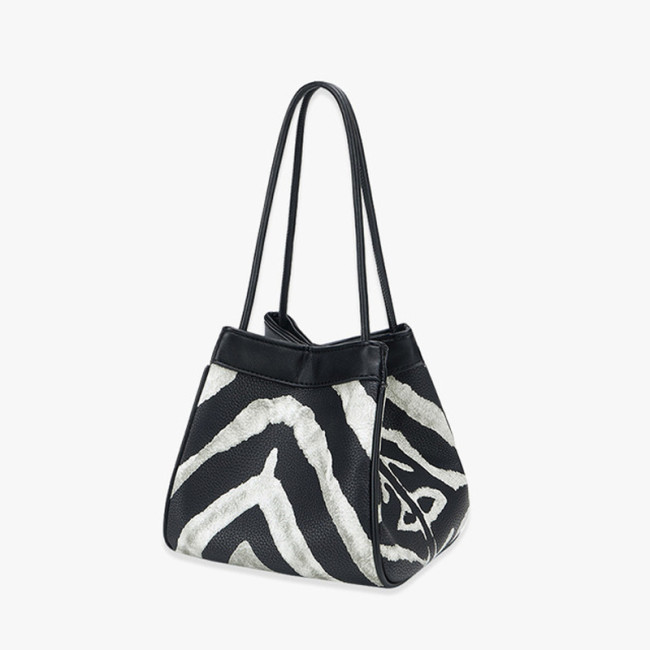 Female Zebra Pattern Handbag Lady French Stick Shoulder Crossbody New Spring Summer Trend Fashion Personality Dumpling Tote 2021