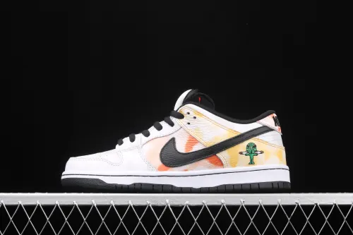 NIKE SB DUNK Low  Raygun  low-top casual air cushion shoes  alien embroidery  BQ6832-101,
