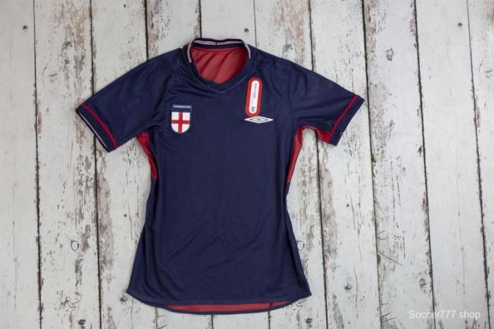 Retro 2002 England Away Soccer Jersey