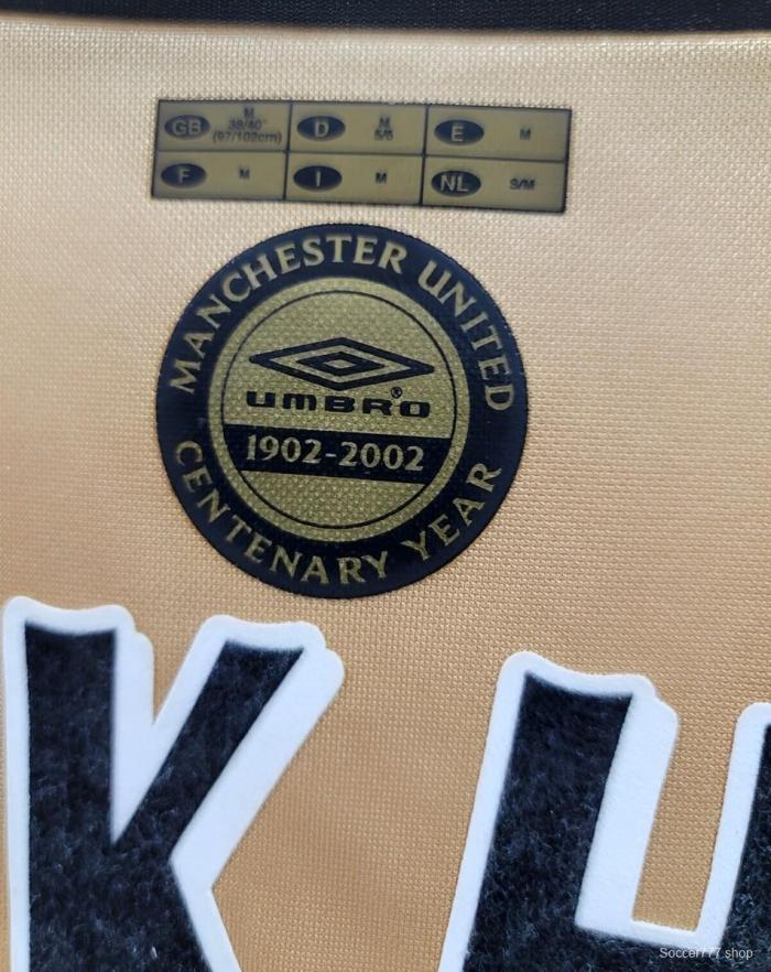 Retro 01/02 Manchester United Third Centenary Reversible Jersey