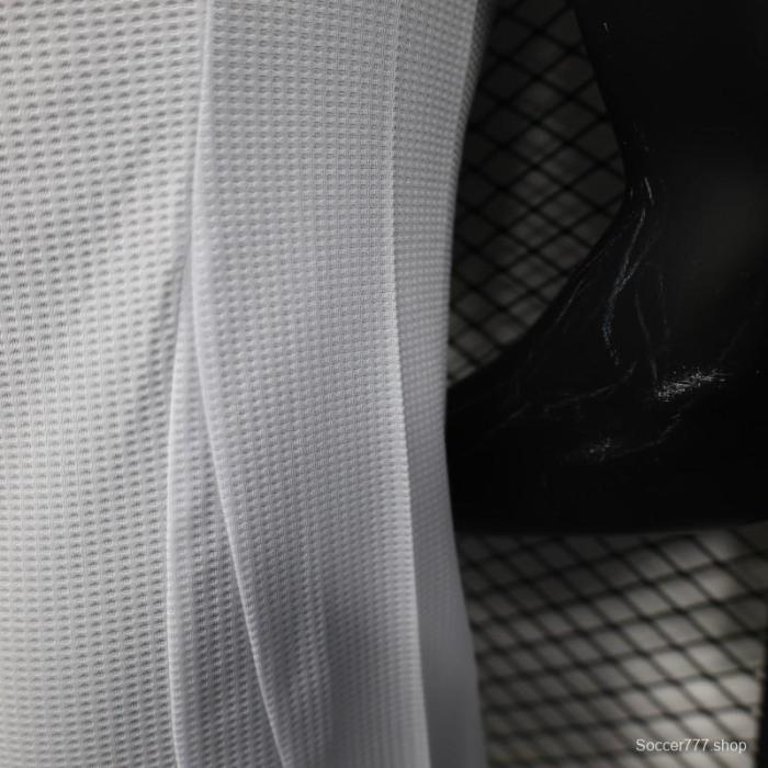 Player Version 25/26 Arsenal White with Emirates Sponsor Jersey