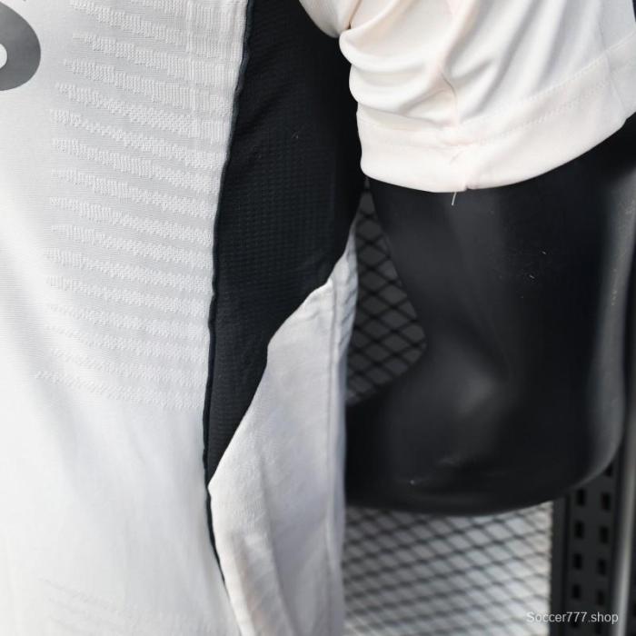 Player Version 25/26 Real Madrid White with Textured Pattern Jersey