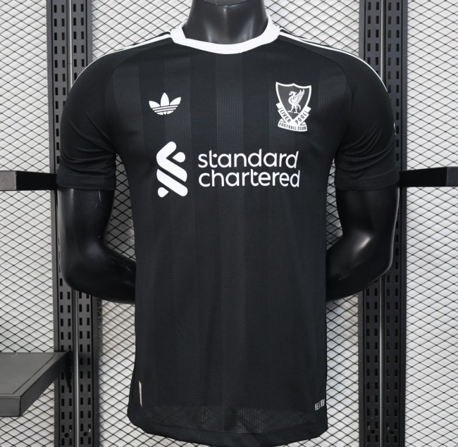Player Version 25/26 Liverpool Black Goalkeeper Jersey