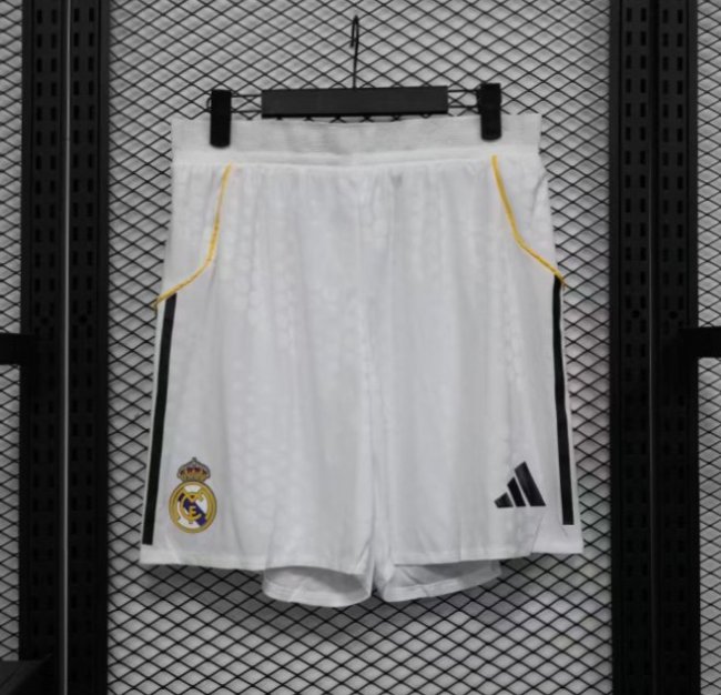 Player Version 25/26 Real Madrid Home Shorts