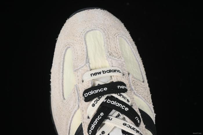 New Balance 471 Series Fabric and Leather Casual Lifestyle Shoes - U471AM