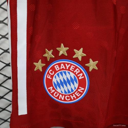 Player Version 25/26 Bayern Munich Home Shorts