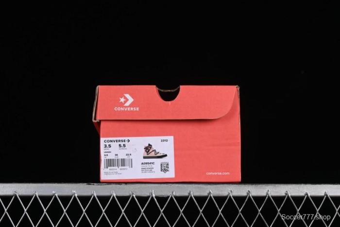 Converse Chuck 70s High Top Casual Sneakers in Black and Pink - A09541C