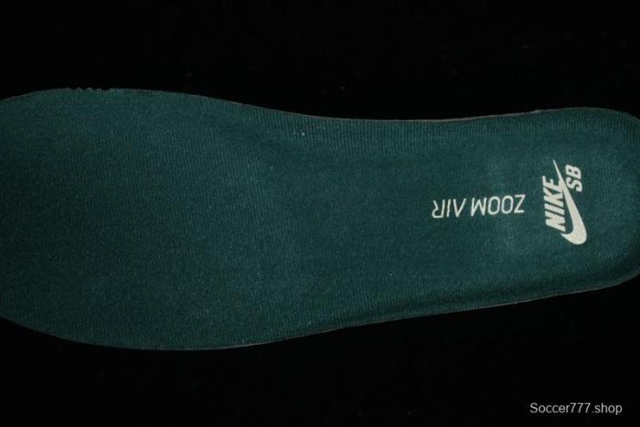 Nike SB Dunk Low  Hyper Royal  Leonardo Teenage Mutant Ninja Turtles Skate Shoes - HF3704-001