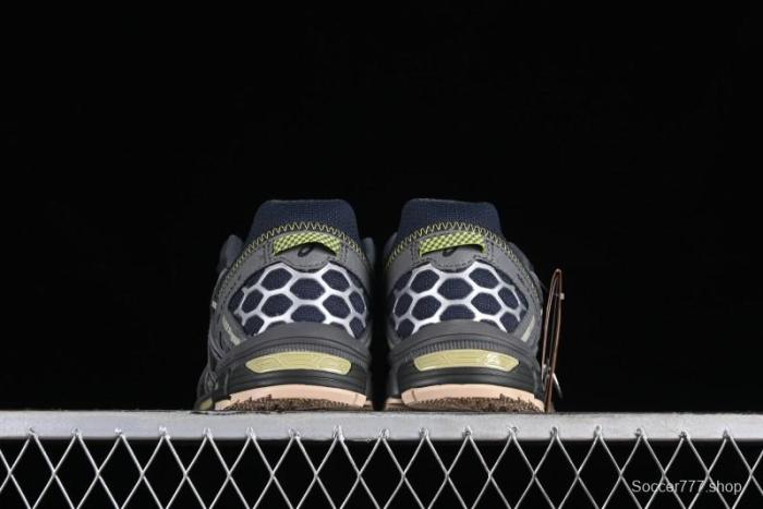 Asics Gel-Kahana 8 Retro Casual Running Shoes - 1011B387-021