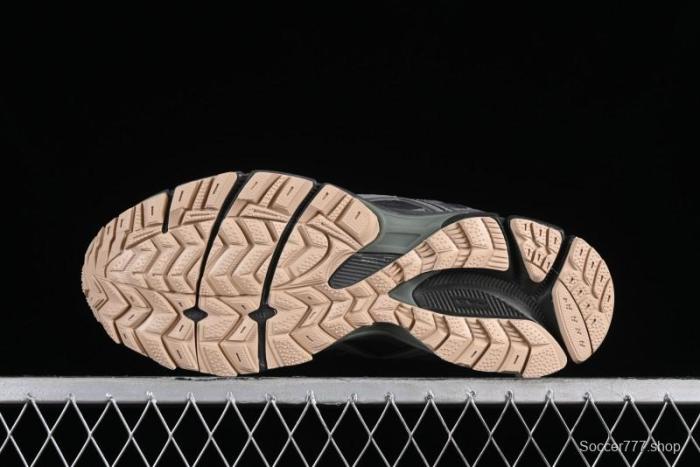 Asics Gel-Kahana 8 Retro Casual Running Shoes - 1011B387-021